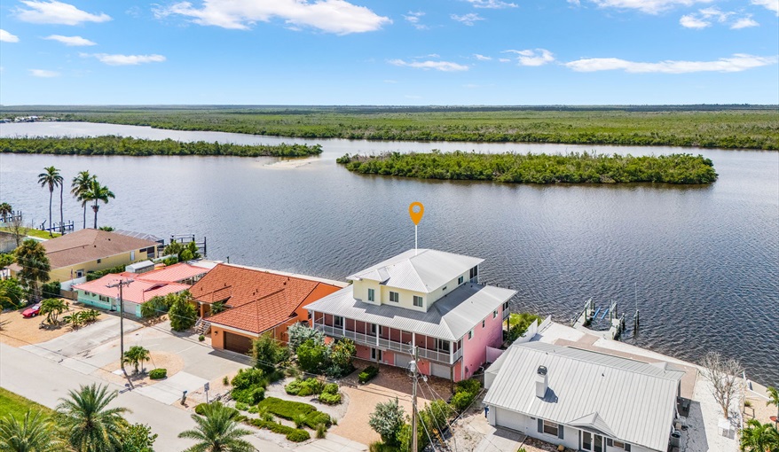 Villa Kokopelli Beach House - live the dream  in Cape Coral, Cape Coral, Gulf Coast