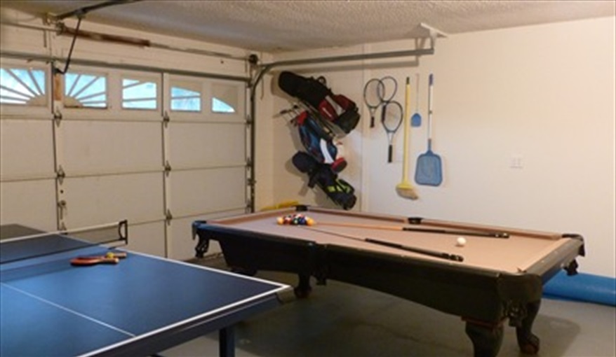 Games Room. Westridge Palms----Free Wi-Fi, Free calls to the UK, Gas BBQ,Pool table ,Table tennis,  in Westridge, Davenport, Orlando