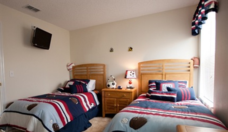 Twin Room Ideal for the Boys ..... Leila's Sunrise - 7 Bedroom Deluxe Villa with Pool in Emerald Island Resort, Kissimmee, Orlando